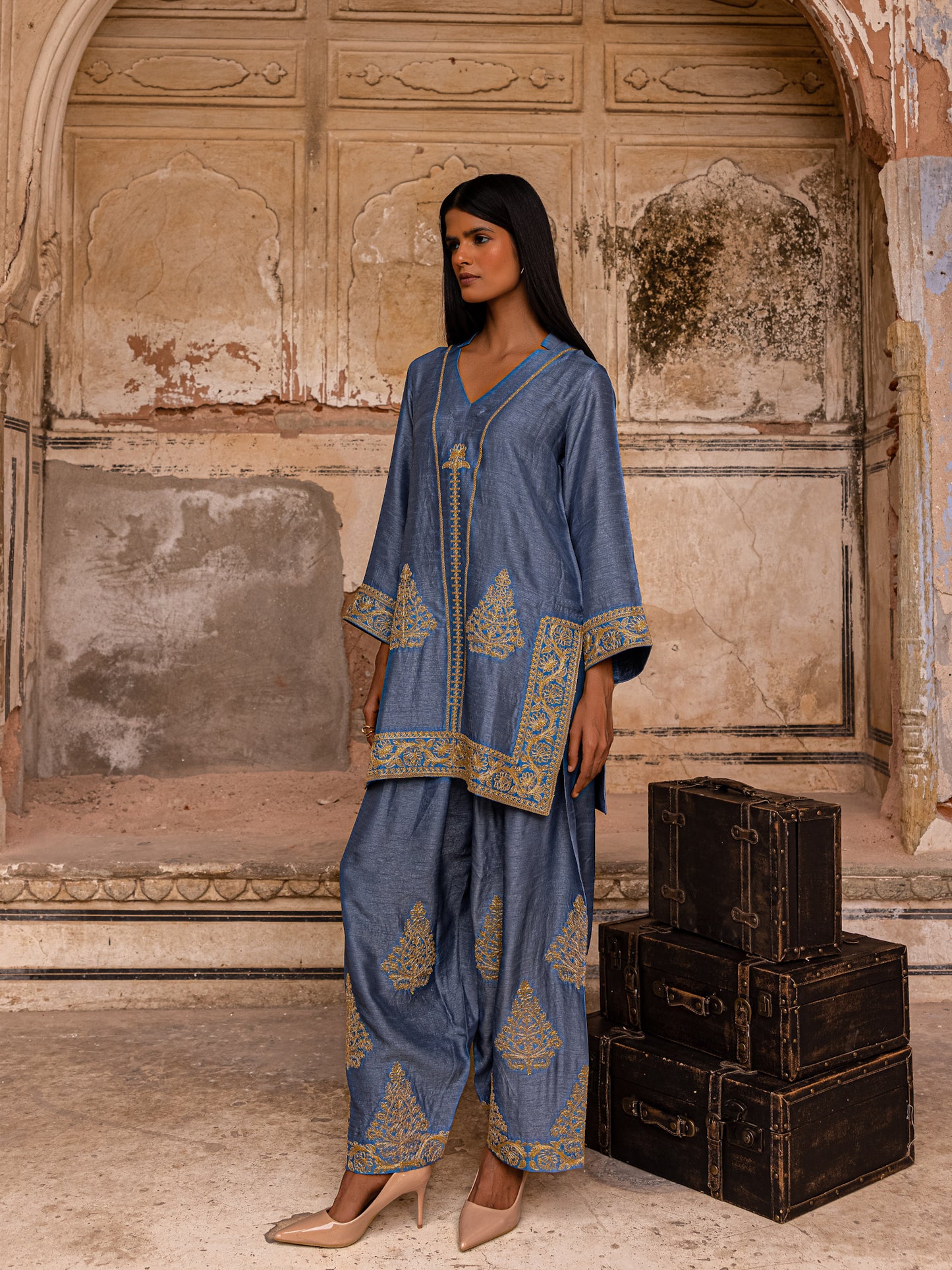 Chambray Farshi Silk Set with Dupatta