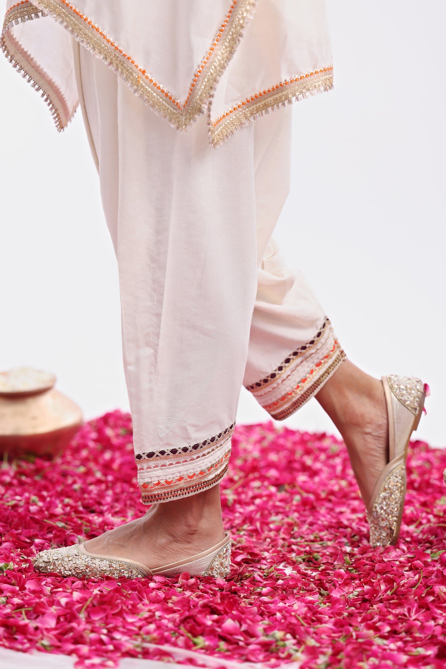 Asymmetrical short length shirt with narrow salwar
