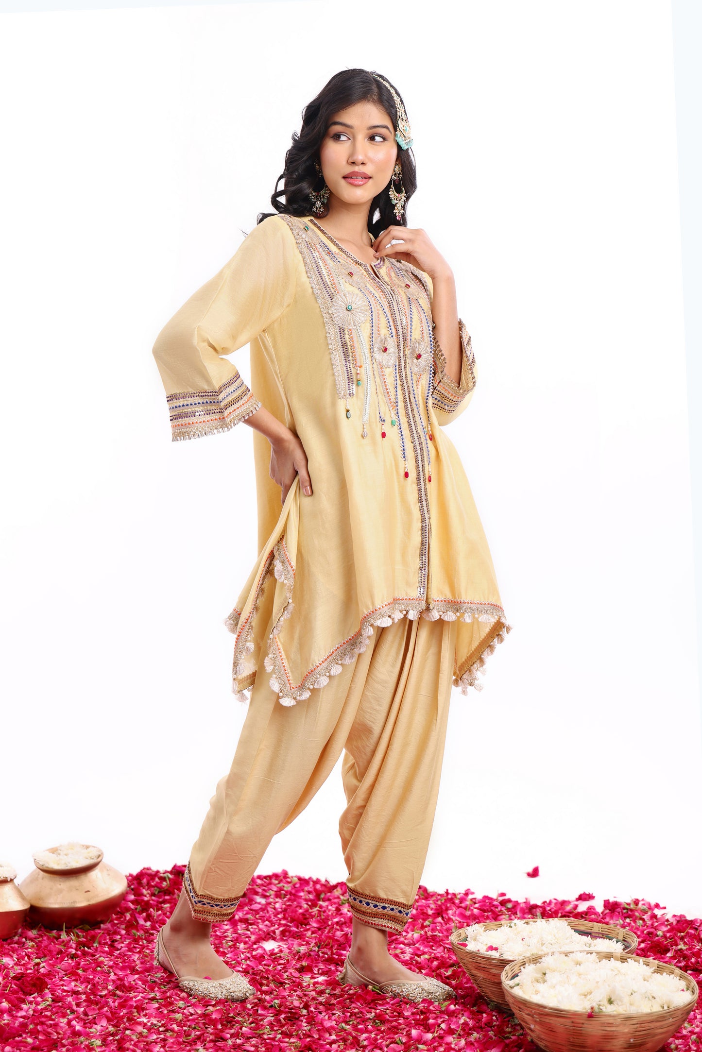 Asymmetrical short length shirt with narrow salwar