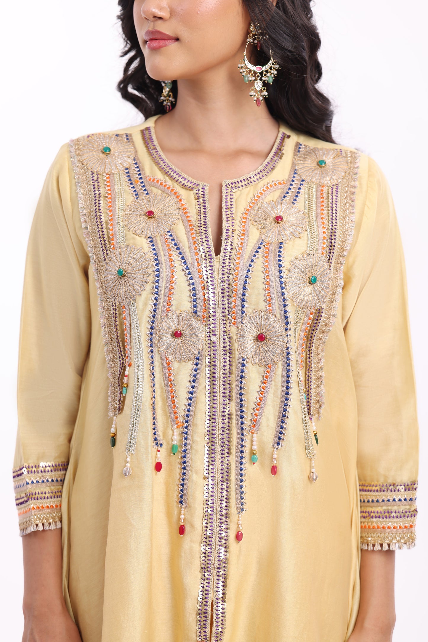 Asymmetrical short length shirt with narrow salwar