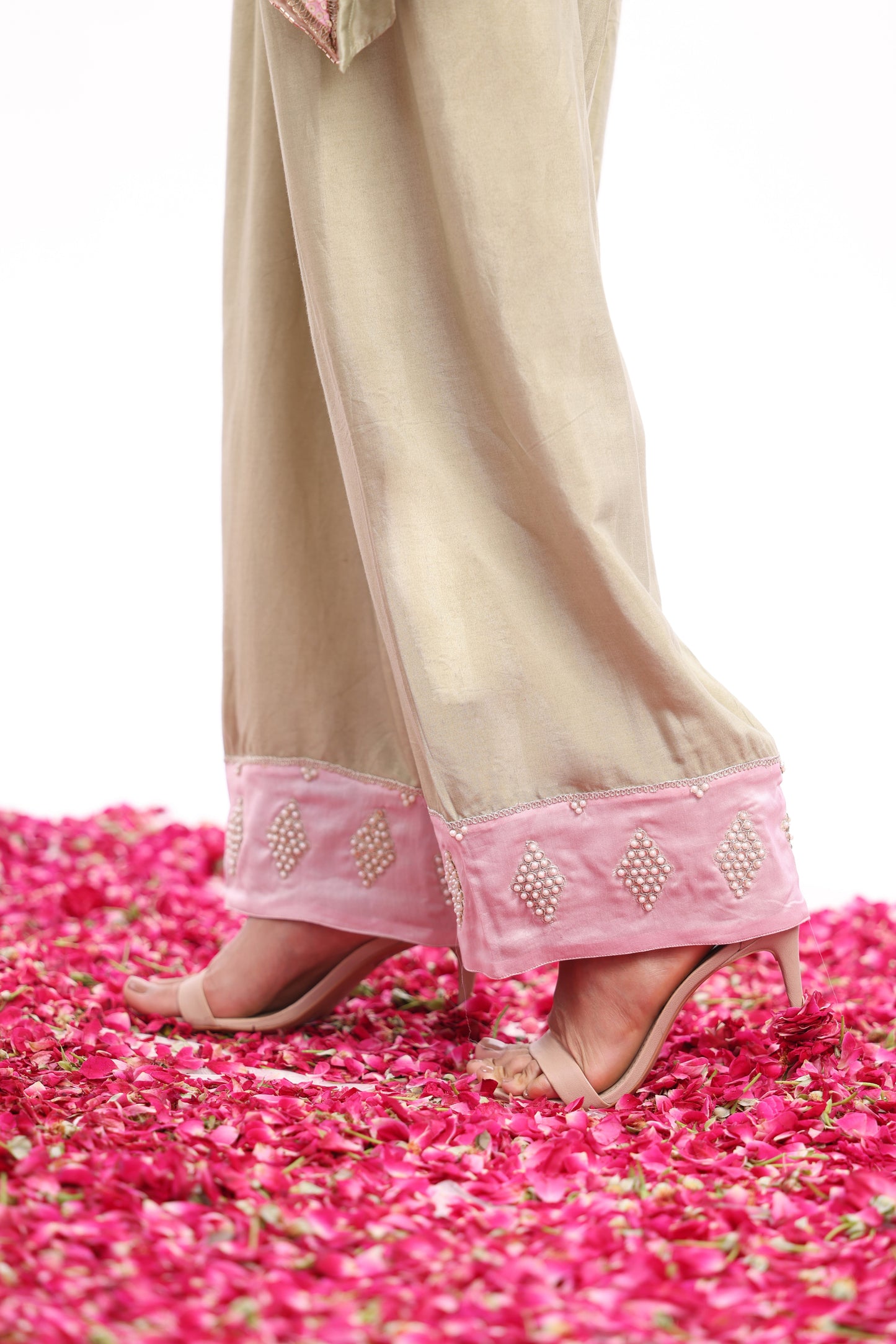 U Cut short length shirt, Dupatta with Farsi salwar