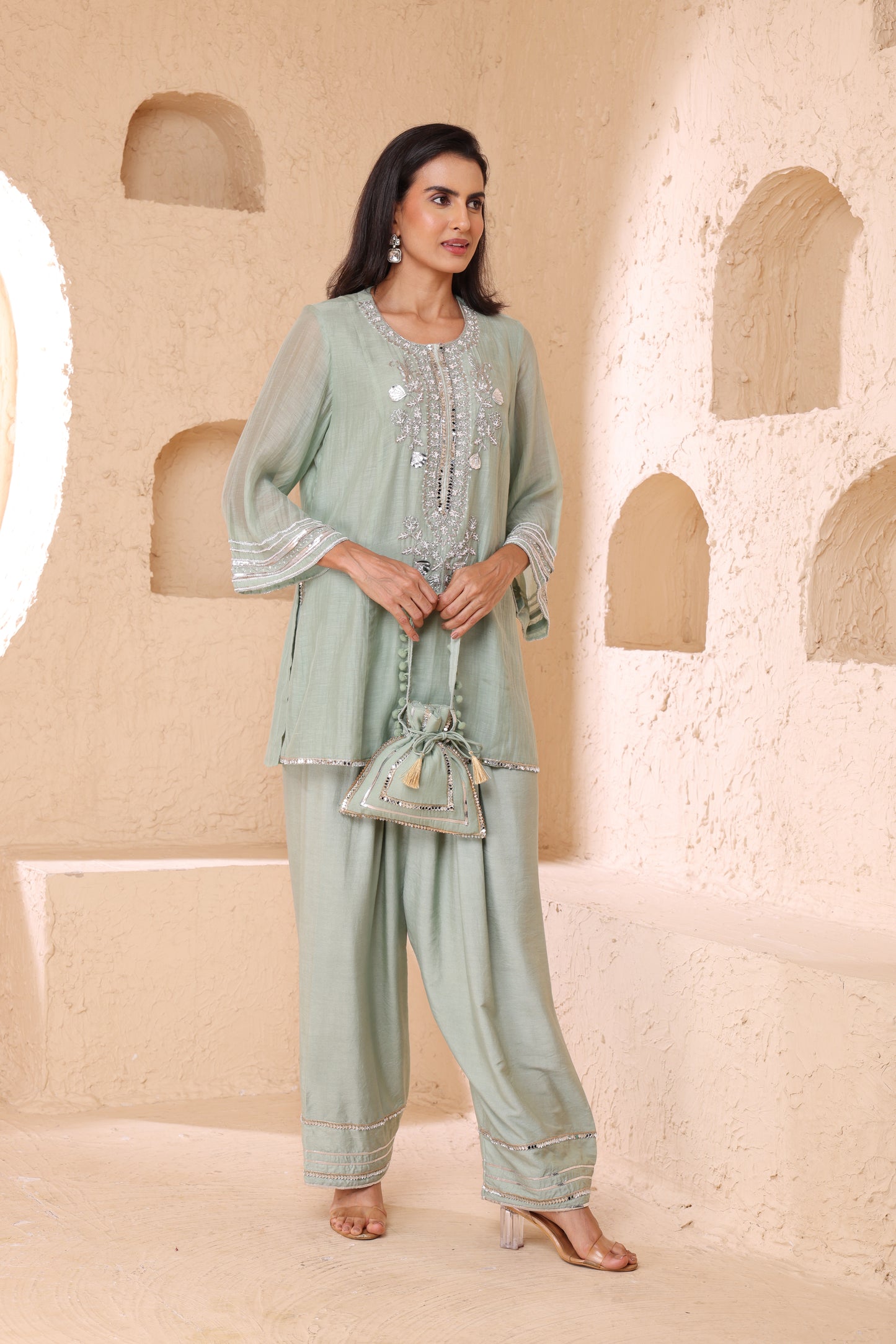 Straight short length shirt, Potli with Farsi salwar