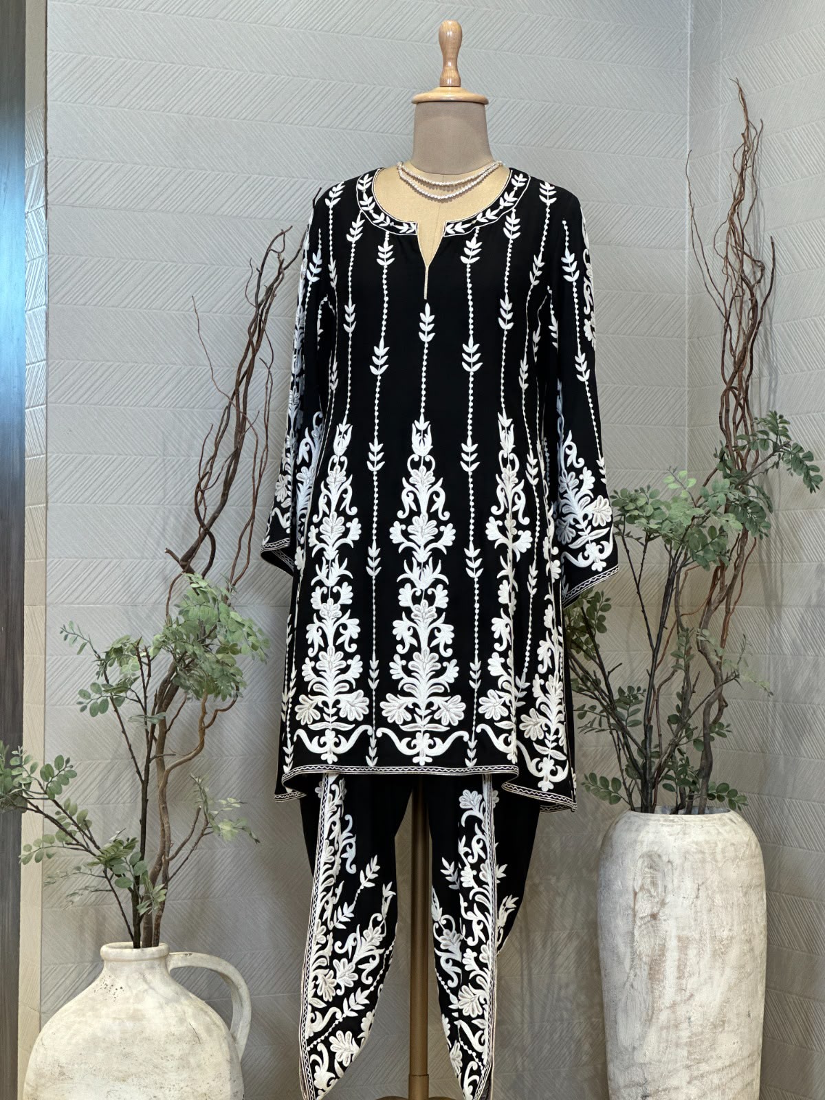 Midnight black cord set