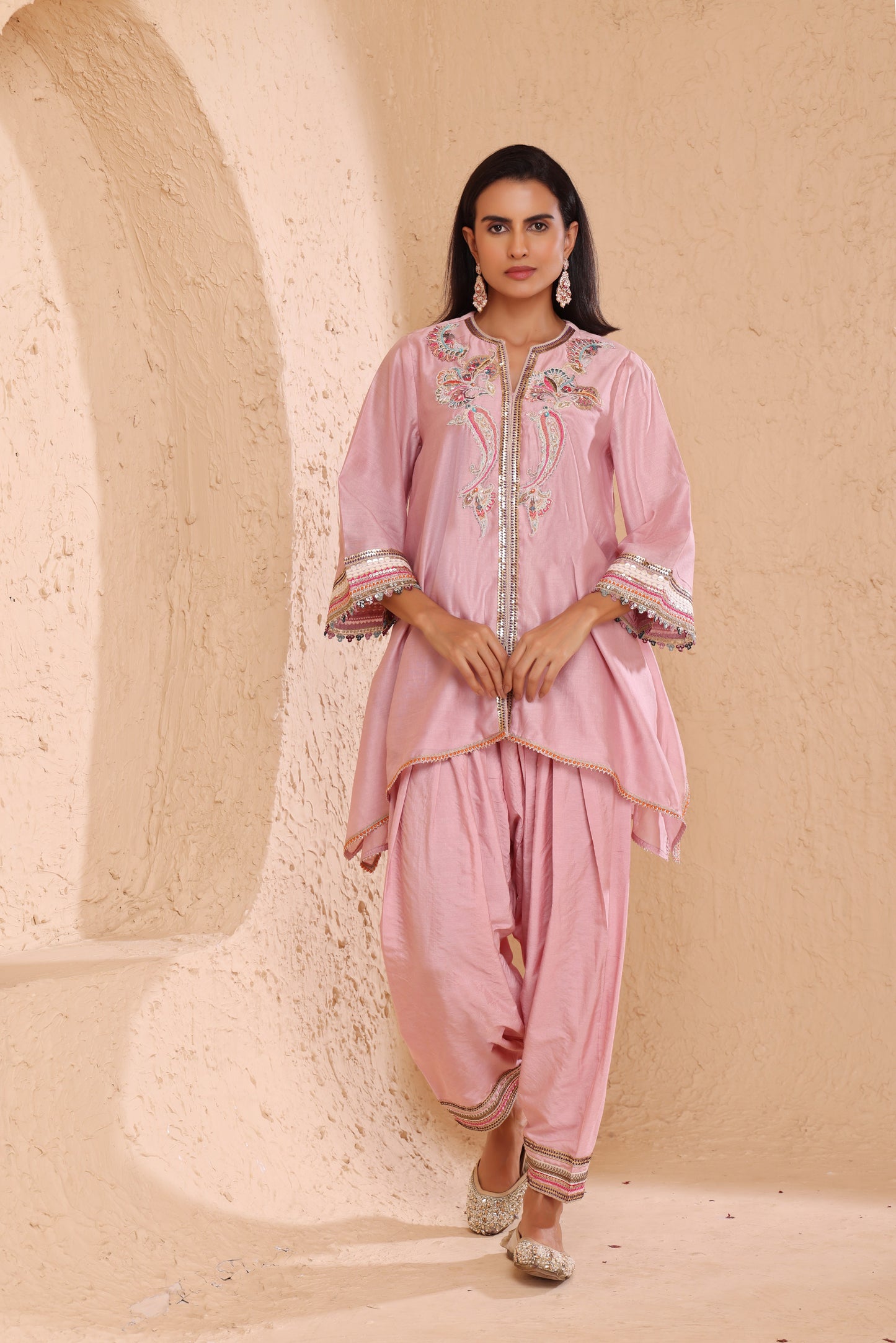 Asymmetrical short length shirt with narrow salwar