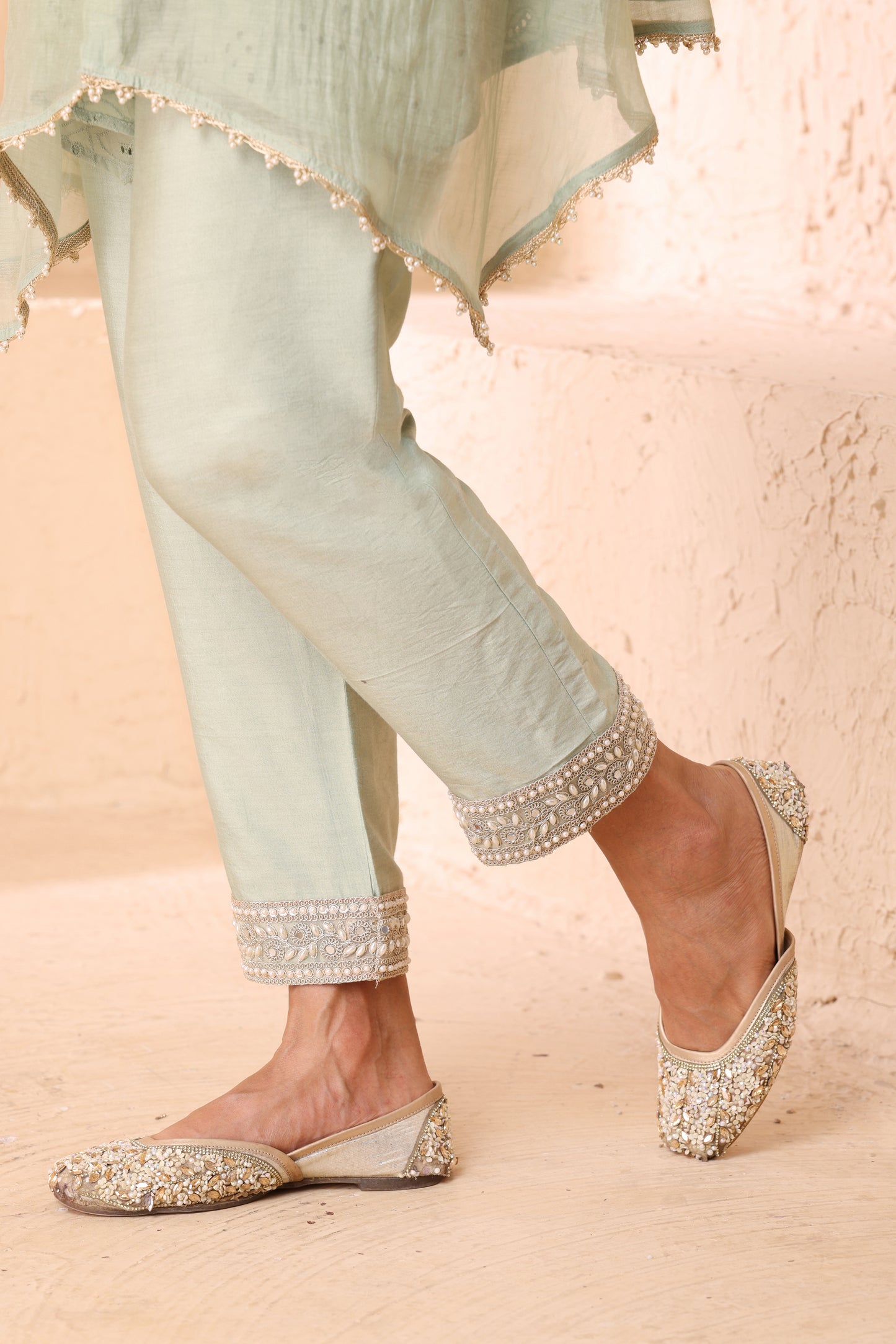 Asymmetrical short length shirt with narrow salwar