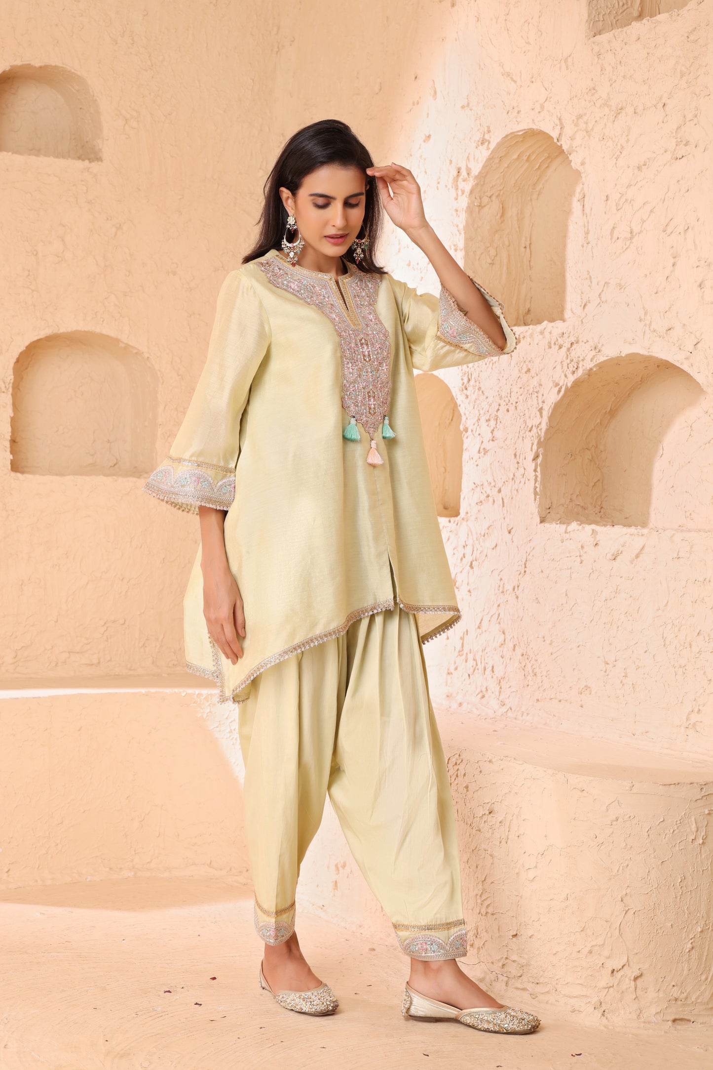 Asymmetrical short length shirt with Narrow salwar