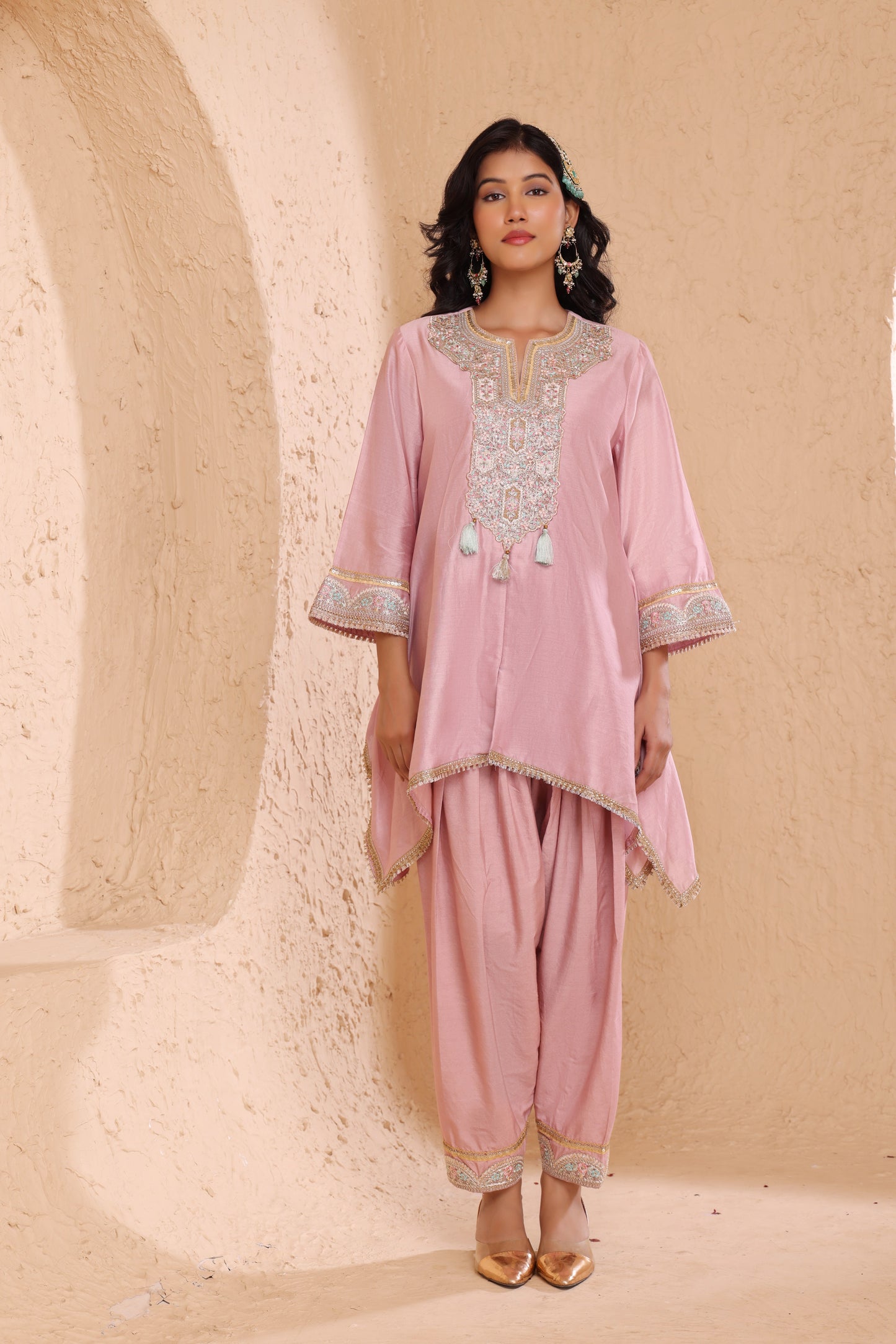 Asymmetrical short length shirt with Narrow salwar