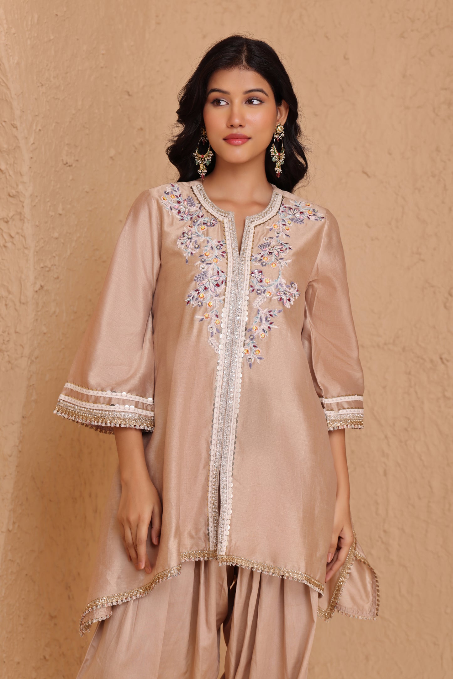 Asymmetrical short length shirt with narrow salwar