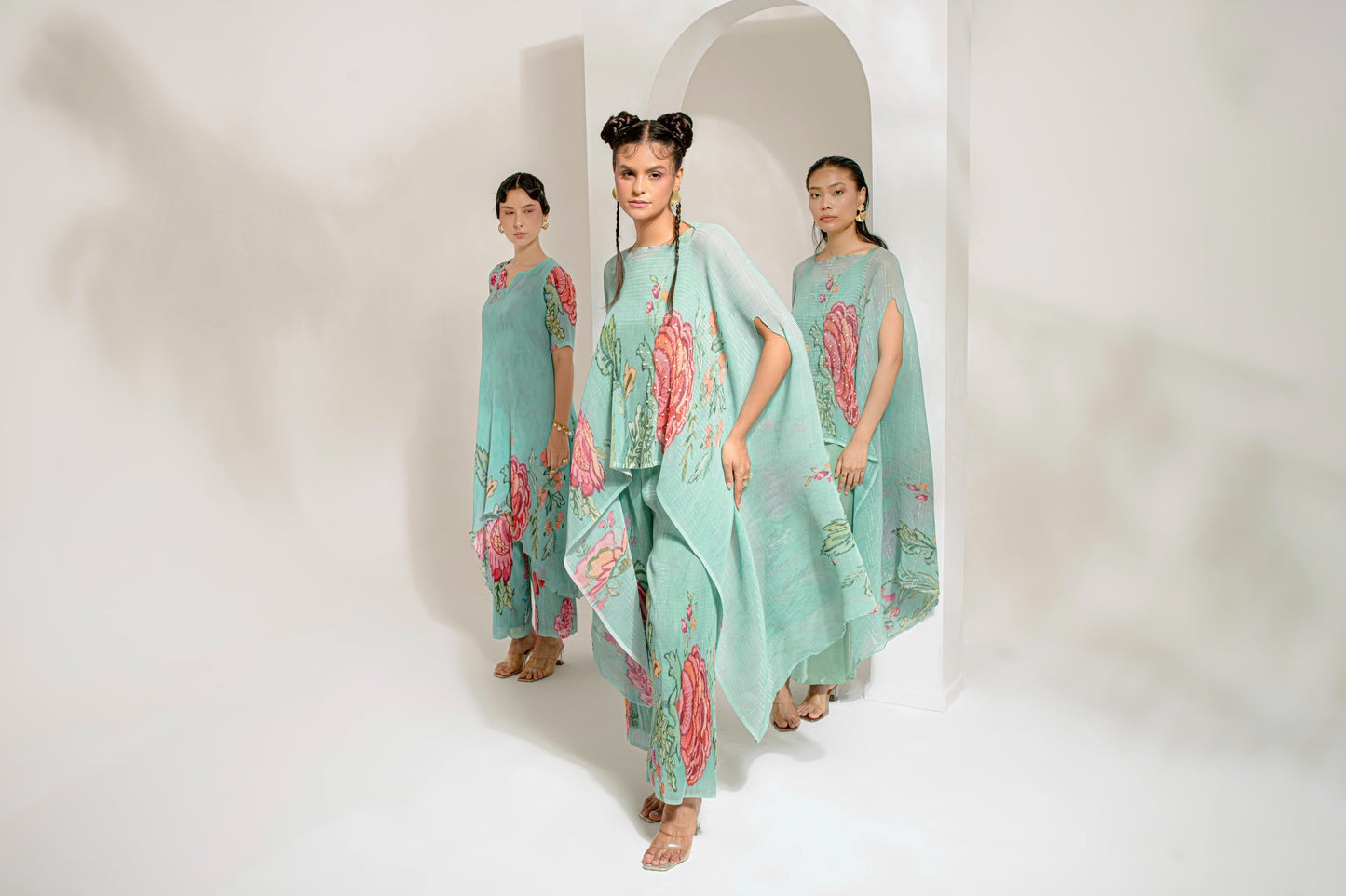 Green Polyester, Lurex Embroidery, Pearls Boat Floral Print Kaftan With Pant