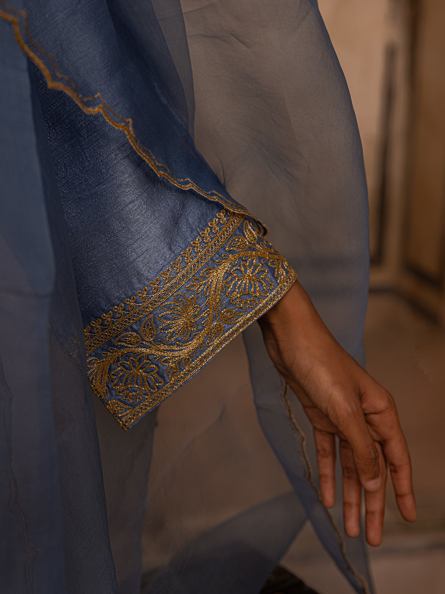 Chambray Farshi Silk Set with Dupatta