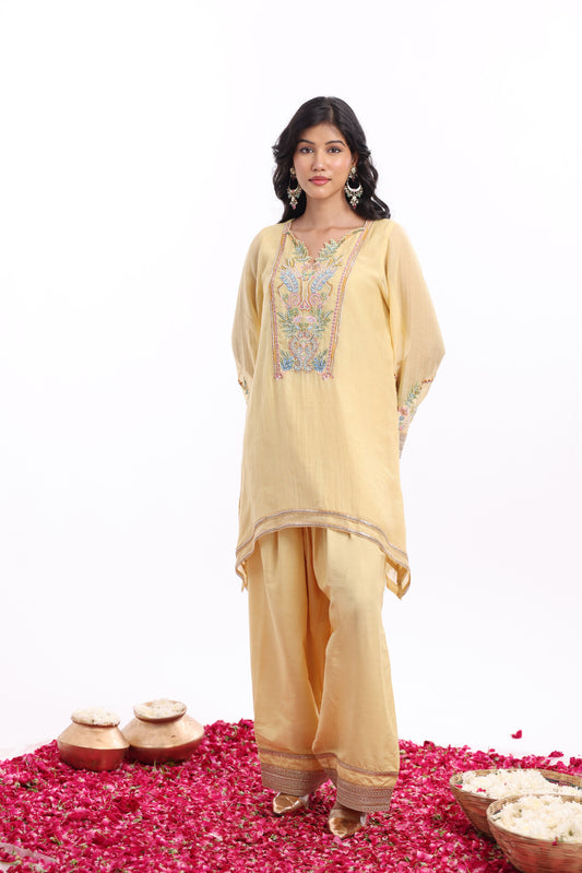 U Cut short length shirt, with Farsi salwar