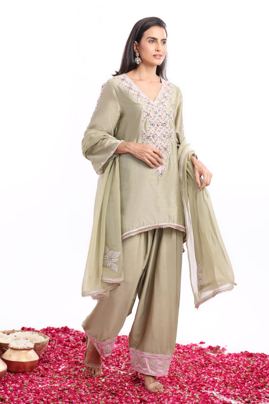 U Cut short length shirt, Dupatta with Farsi salwar
