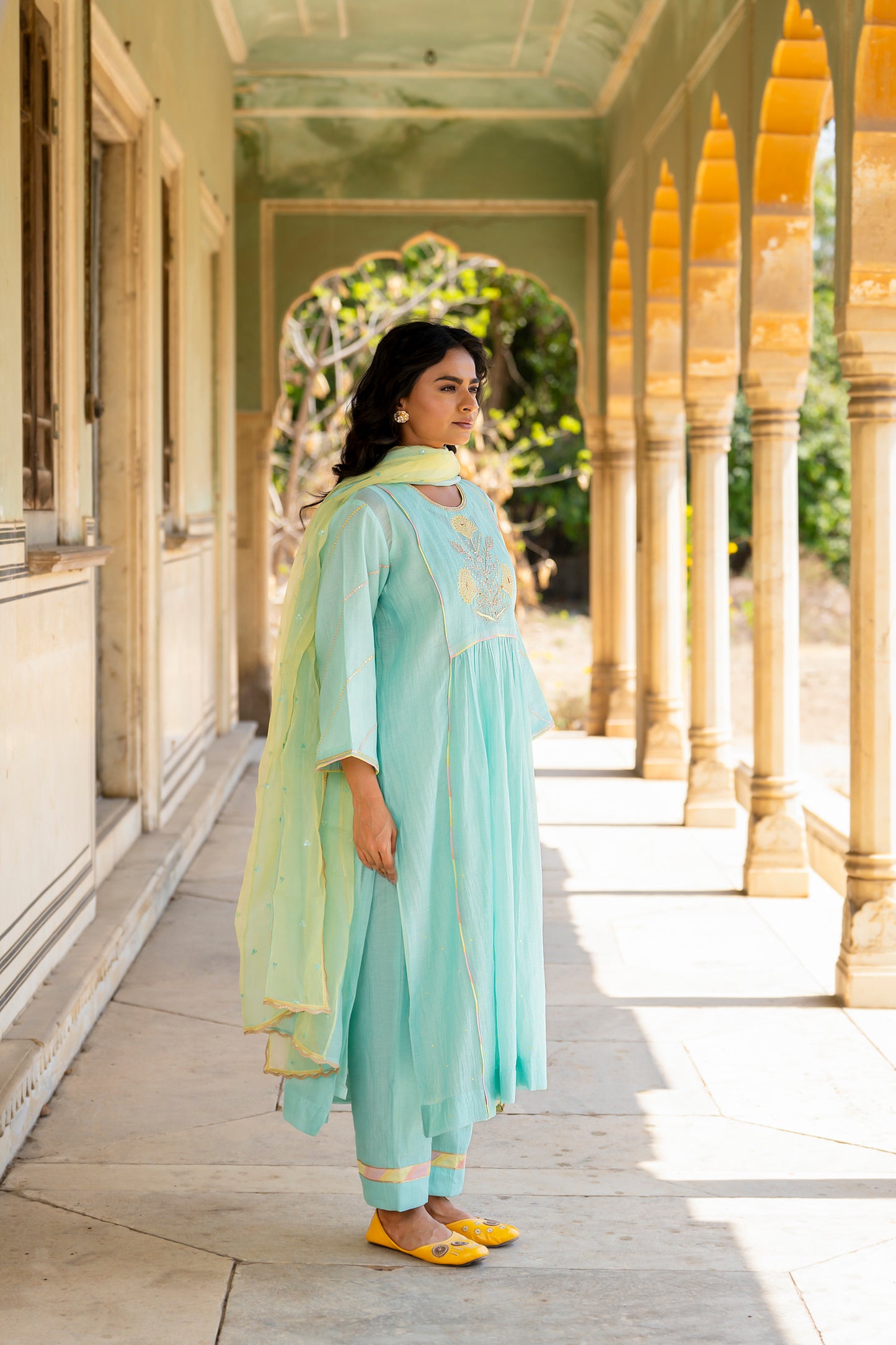 Light blue Mul Chanderi Kurta Set with Flower Motif Yoke