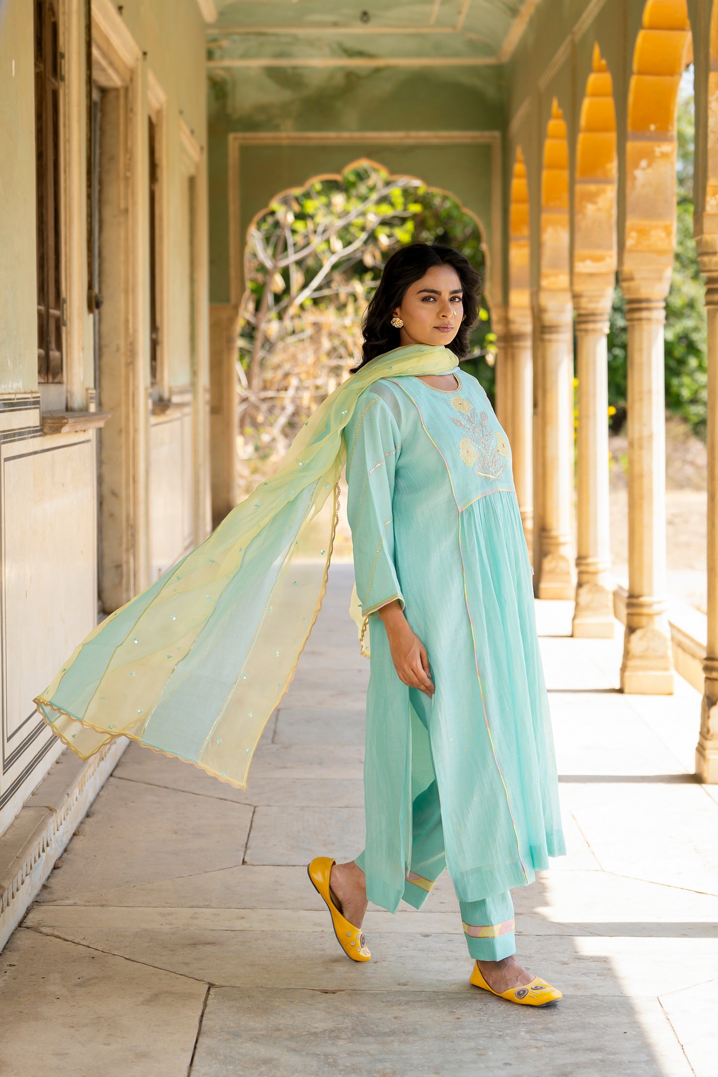 Light blue Mul Chanderi Kurta Set with Flower Motif Yoke
